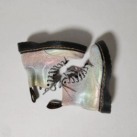 Dr. Martens - Picture 1 of 9